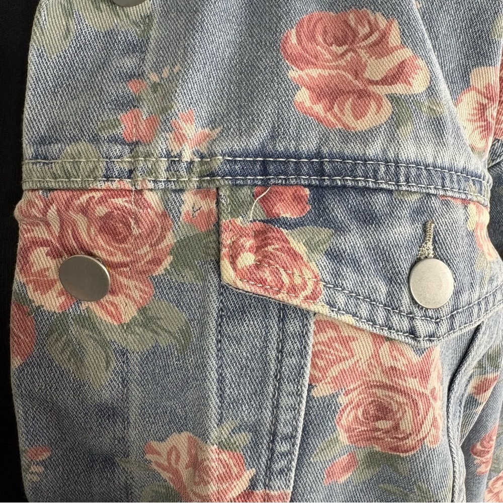 Floral Denim Jacket - Picture 6 of 7